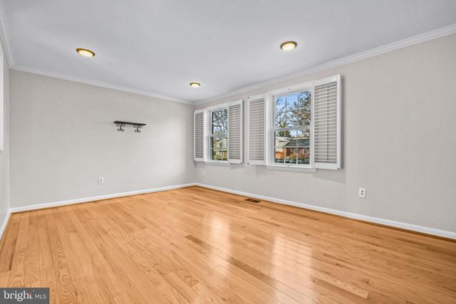 7819 FREEHOLLOW DR #7819, Falls Church, VA 22042