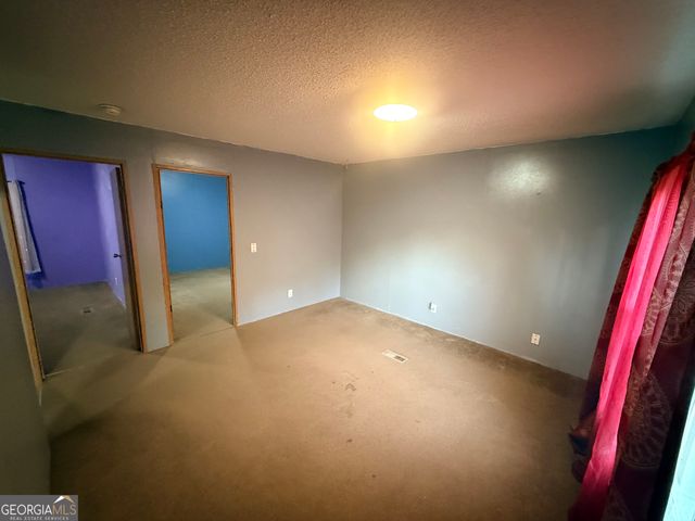84 Skyland Drive E, Locust Grove, GA 30248