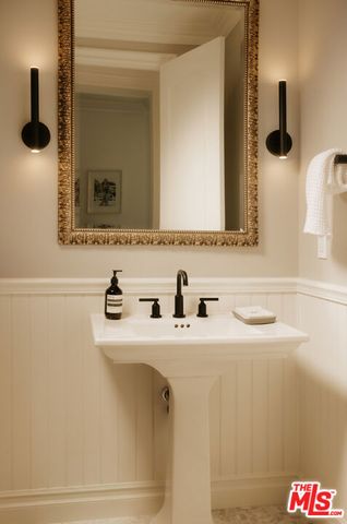 25324 Prado De Naranja, Calabasas, CA 91302