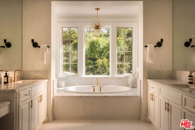 25324 Prado De Naranja, Calabasas, CA 91302