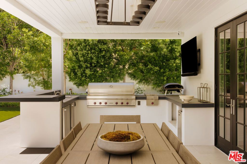 Image 31 of property listing at 25324 Prado De Naranja, Calabasas, CA 91302