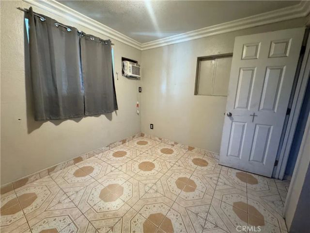 190 Meridian 87, Rialto, CA 92376