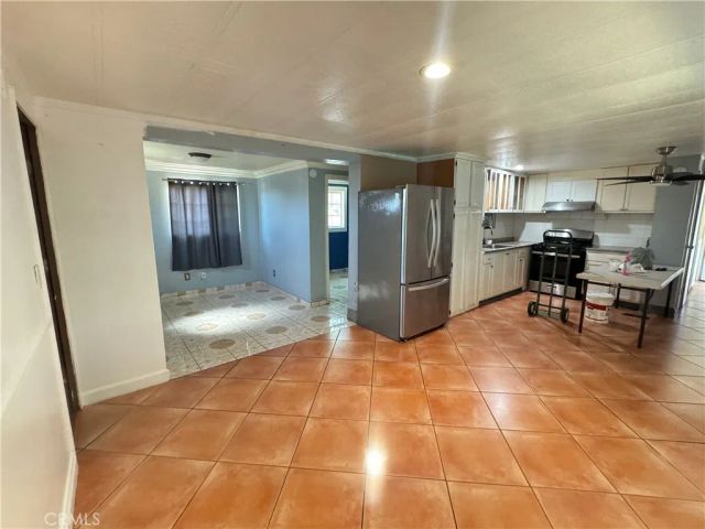 190 Meridian 87, Rialto, CA 92376