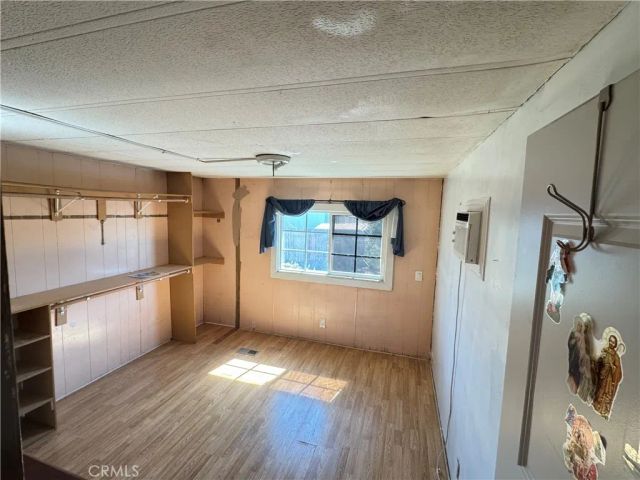 190 Meridian 87, Rialto, CA 92376