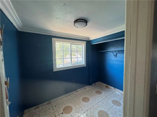 190 Meridian 87, Rialto, CA 92376