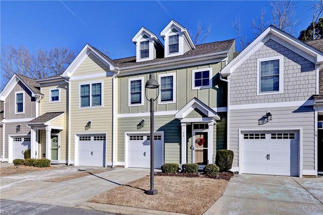 12 Village Park LN, Poquoson, VA 23662