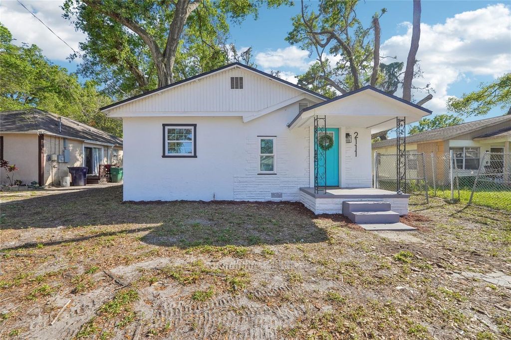 2111 E ELLICOTT STREET, Tampa, FL 33610