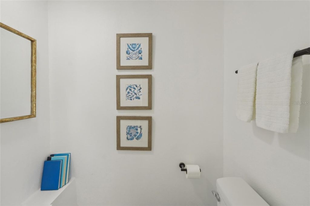 Image 16 of property listing at 2111 E ELLICOTT STREET, Tampa, FL 33610