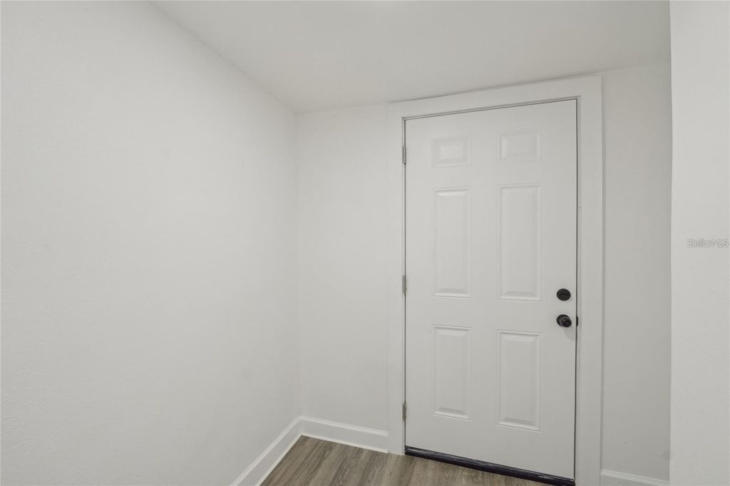 Image 17 of property listing at 2111 E ELLICOTT STREET, Tampa, FL 33610