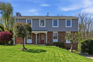 44 Forest Glen Drive, North Fayette, PA 15126