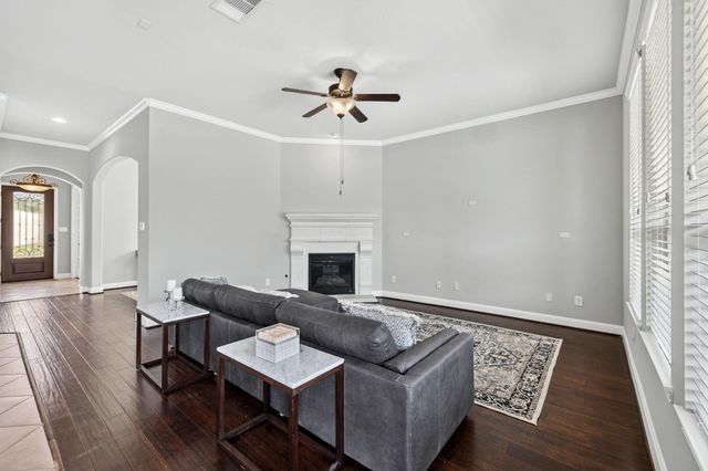 13407 Cameron Reach Drive, Tomball, TX 77377