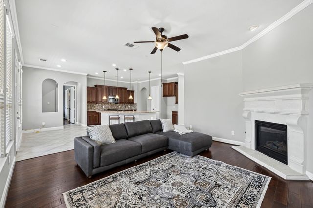 13407 Cameron Reach Drive, Tomball, TX 77377