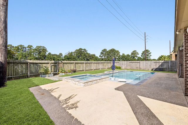13407 Cameron Reach Drive, Tomball, TX 77377