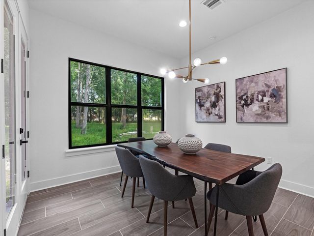 852 Road 6609, Dayton, TX 77535