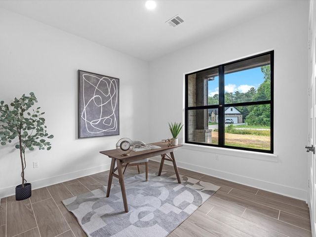 852 Road 6609, Dayton, TX 77535