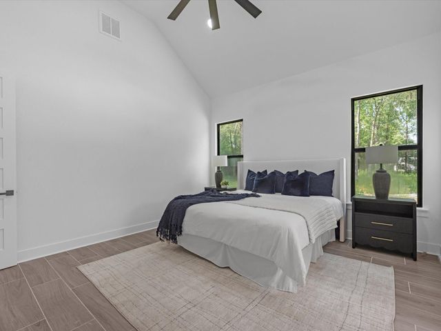 852 Road 6609, Dayton, TX 77535