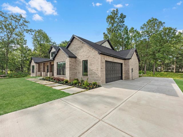 852 Road 6609, Dayton, TX 77535