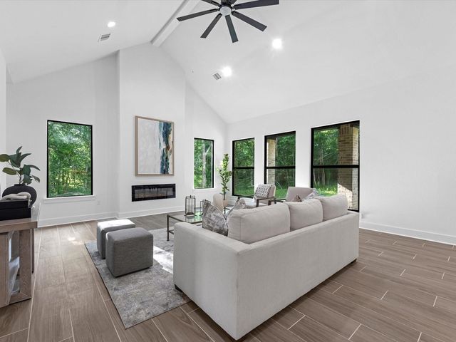 852 Road 6609, Dayton, TX 77535