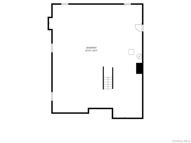 961 N Broadway, Massapequa, NY 11758