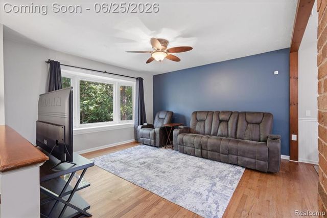 2021 Ardsley Drive, Ortonville, MI 48462