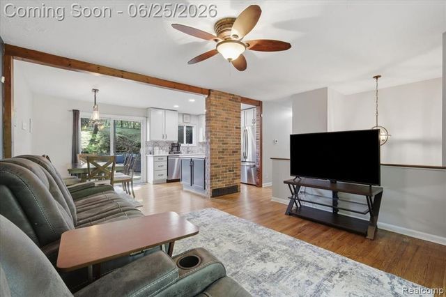 2021 Ardsley Drive, Ortonville, MI 48462