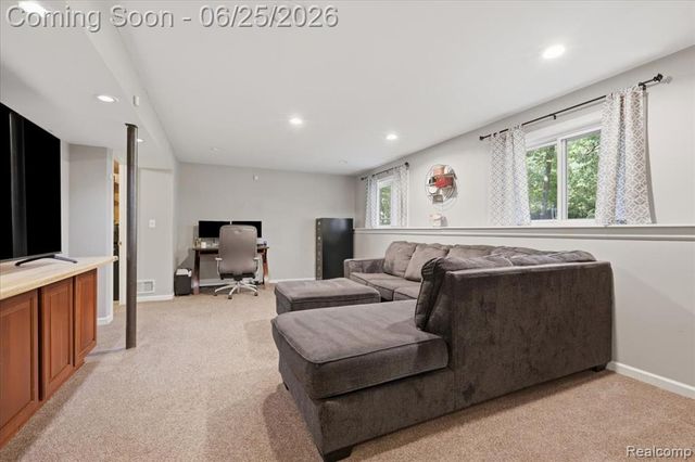 2021 Ardsley Drive, Ortonville, MI 48462