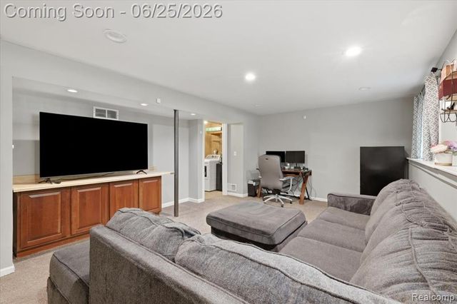 2021 Ardsley Drive, Ortonville, MI 48462