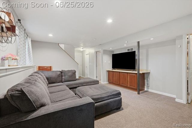 2021 Ardsley Drive, Ortonville, MI 48462