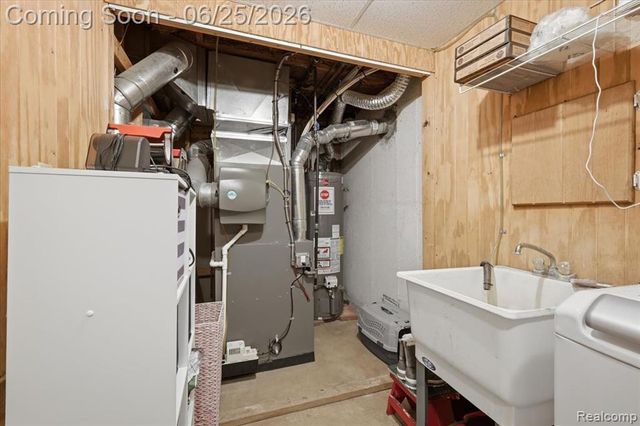 2021 Ardsley Drive, Ortonville, MI 48462