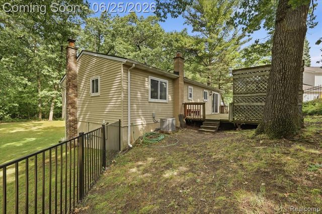 2021 Ardsley Drive, Ortonville, MI 48462