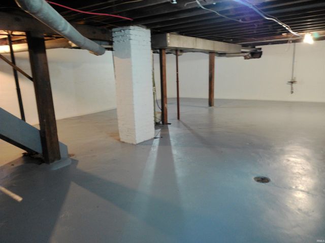 1146 College Street, South Bend, IN 46628