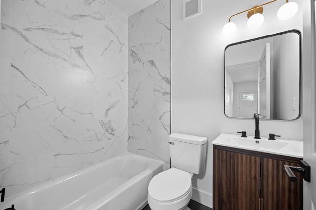 2911 E Fairview Ave, Spokane, WA 99207