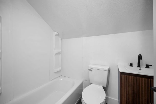 2911 E Fairview Ave, Spokane, WA 99207