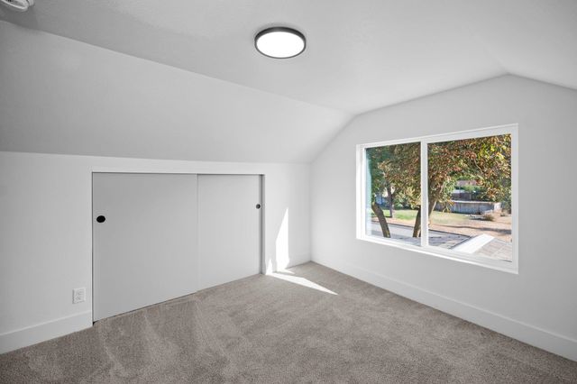 2911 E Fairview Ave, Spokane, WA 99207