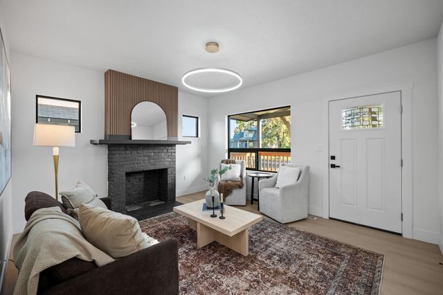 2911 E Fairview Ave, Spokane, WA 99207