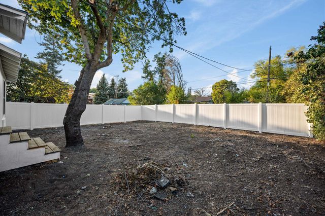 2911 E Fairview Ave, Spokane, WA 99207