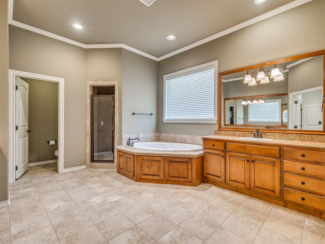 12010 S Pittsburg Avenue, Tulsa, OK 74137