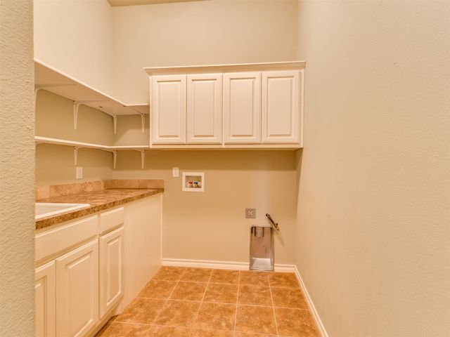 12010 S Pittsburg Avenue, Tulsa, OK 74137