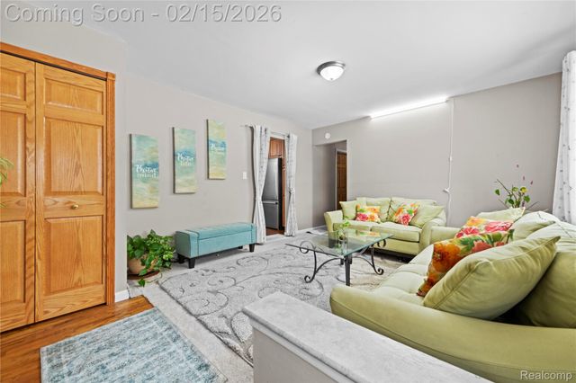 12876 Martin Road, Warren, MI 48088