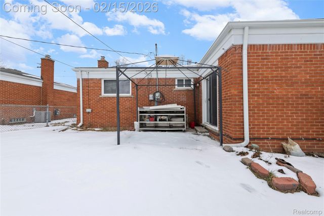 12876 Martin Road, Warren, MI 48088