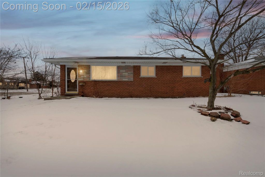 12876 Martin Road, Warren, MI 48088