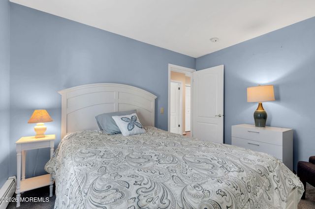 152 Chesterfield Lane, Toms River, NJ 08757