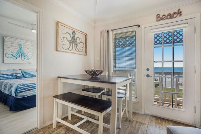 6300 Seawall 2303, Galveston, TX 77551