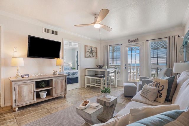 6300 Seawall 2303, Galveston, TX 77551