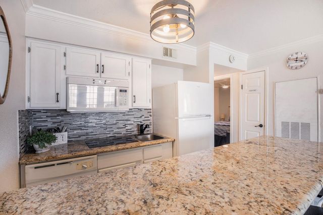 6300 Seawall 2303, Galveston, TX 77551