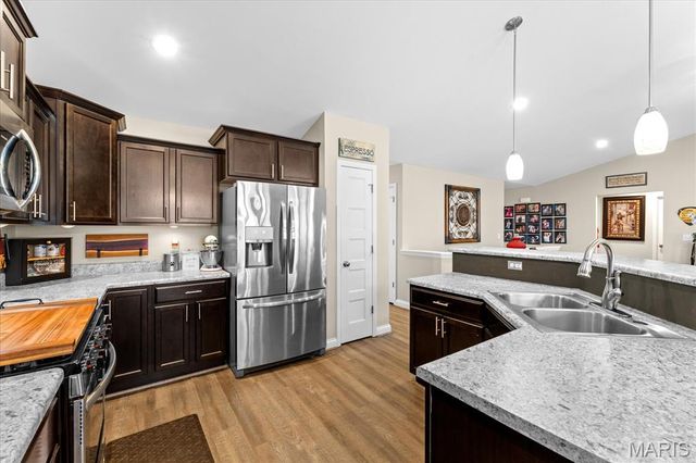 10946 Sylvan Vista Drive, Lebanon, IL 62254