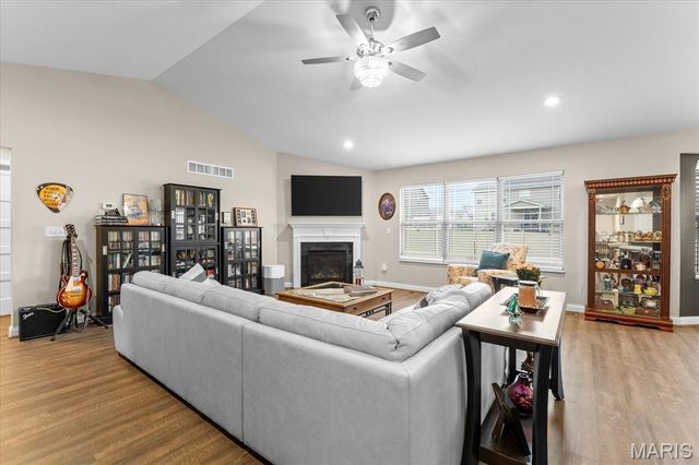 10946 Sylvan Vista Drive, Lebanon, IL 62254