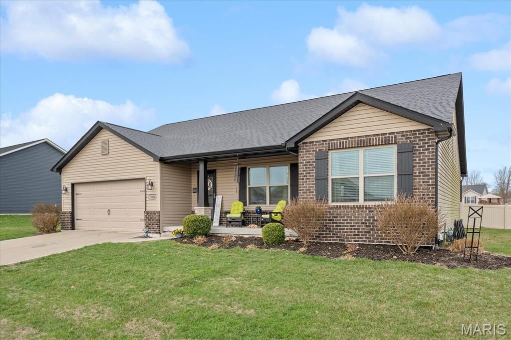 10946 Sylvan Vista Drive, Lebanon, IL 62254