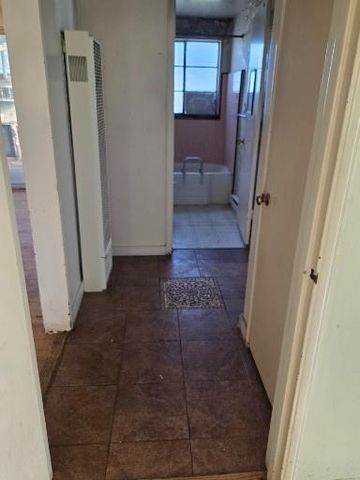 2042 Rutledge Way, Stockton, CA 95207