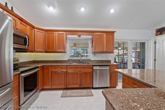 608 SE 8th Avenue, Okeechobee, FL 34974